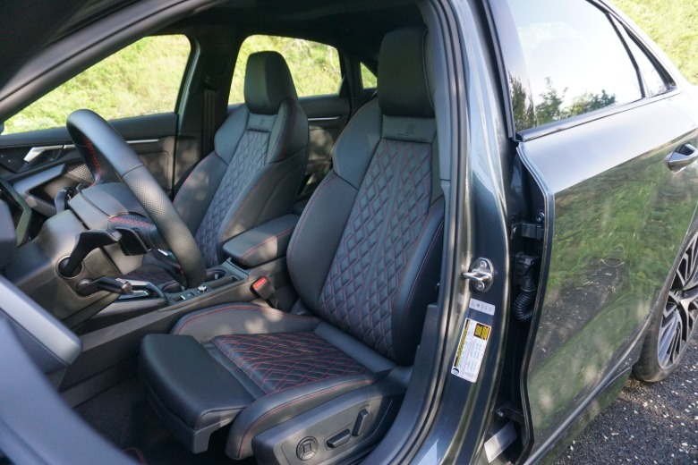 2025 Audi S3 front seats