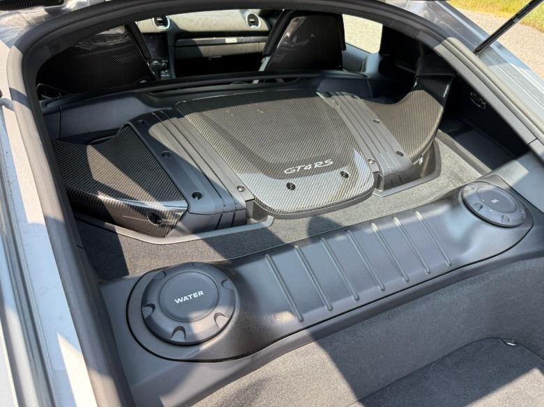 2025 Porsche 718 Cayman GT4 RS engine cover