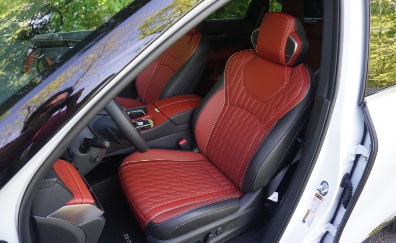 2027 Infiniti QX65 Autograph front seat