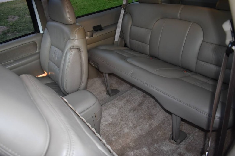 1999 Chevy Tahoe Two Door rear seat image