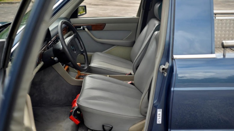 1983 Mercedes-Benz 500SEL pickup truck conversion interior