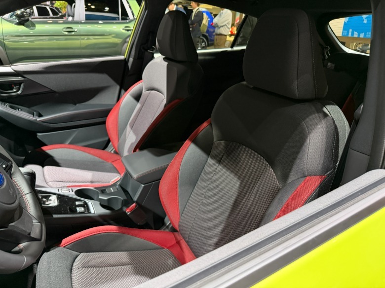 Front seats of a Subaru Impreza RS