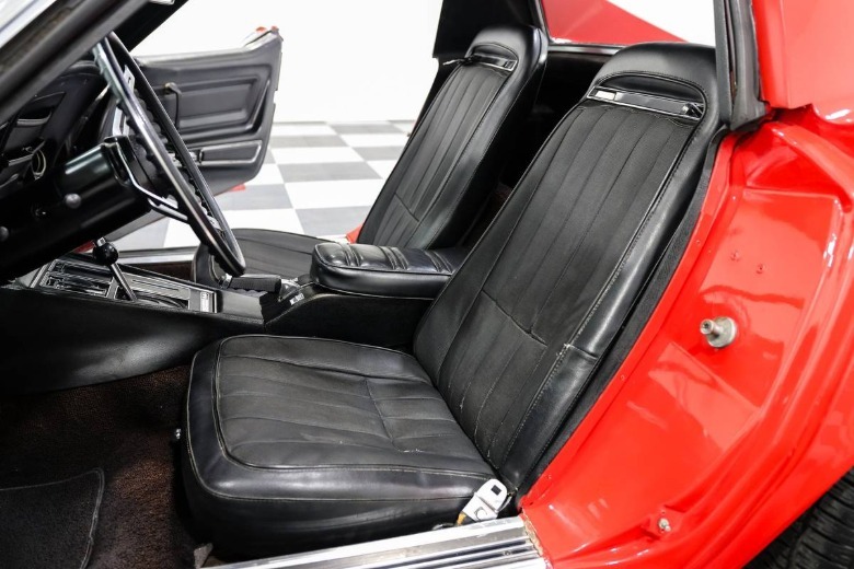 1972 Chevy Corvette Stingray seats image