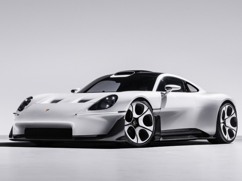 Front 3/4 view of the Porsche Mission S concept