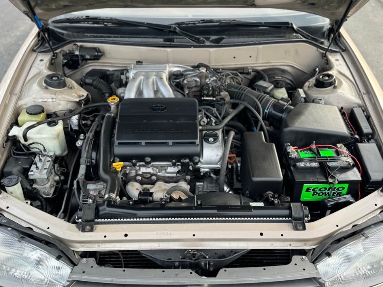 1994 Toyota Camry LE wagon V6 engine image