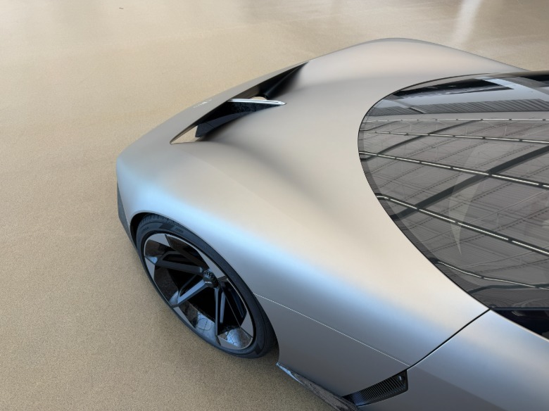 Front end of the Acura Nexera Vision concept