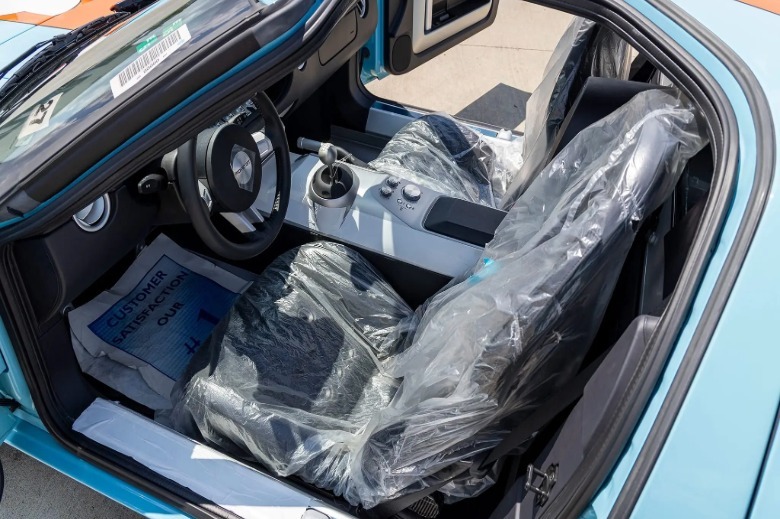 Interior of the 2006 Ford GT sold.