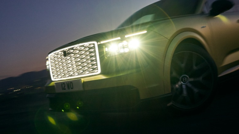 Illuminated grille and headlights of a Bentley Torcal