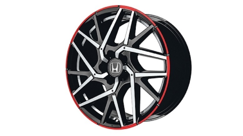 Optional 18-inch Honda Civic wheel with red outer stripe subject to recall and inspection