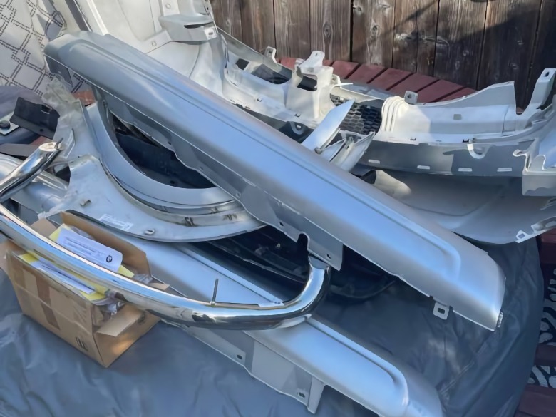 2005 BMW X3 Six-Speed extra bumpers image