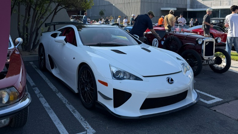 Front 3/4 view of a white Lexus LFA Nürburgring at a car show