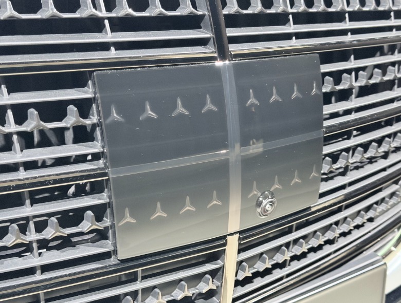 2027 Mercedes-Benz S-Class grille