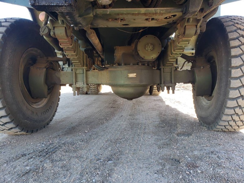 1970 American General M816 Wrecker front axle image