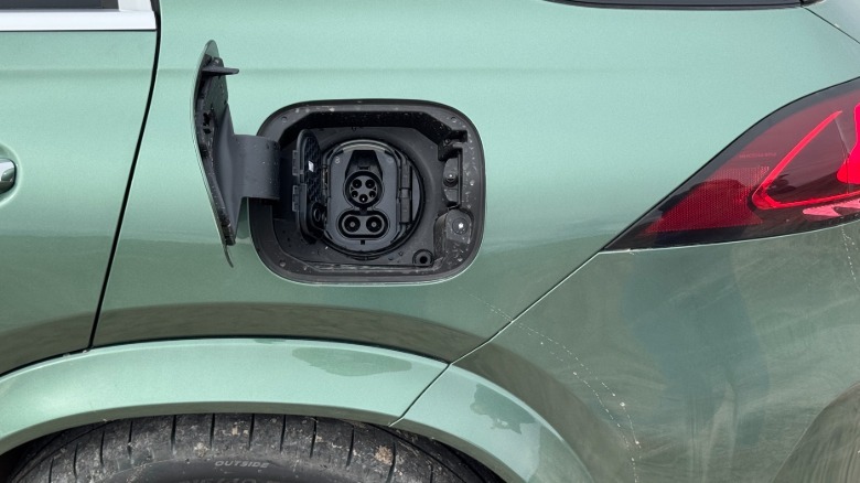 A look at the GLE500e's CCS charge port located on the rear driver's side