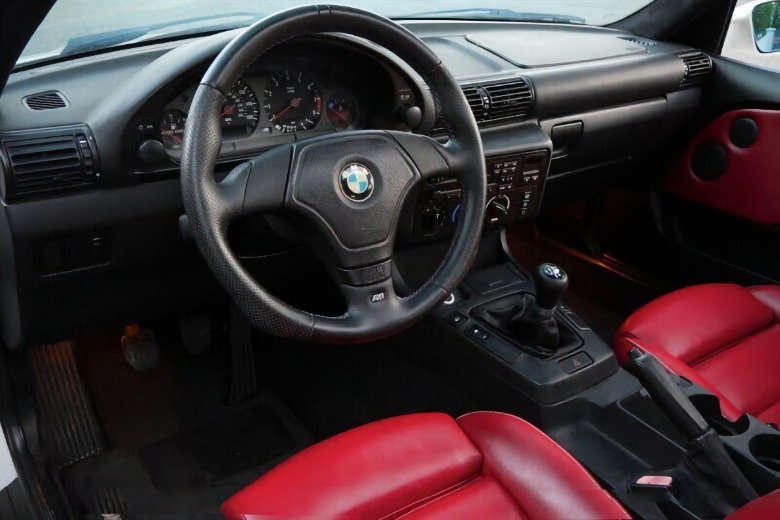 1997 BMW 318ti Compact Dashboard image