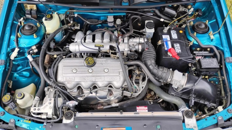 1994 Ford Escort LX engine bay
