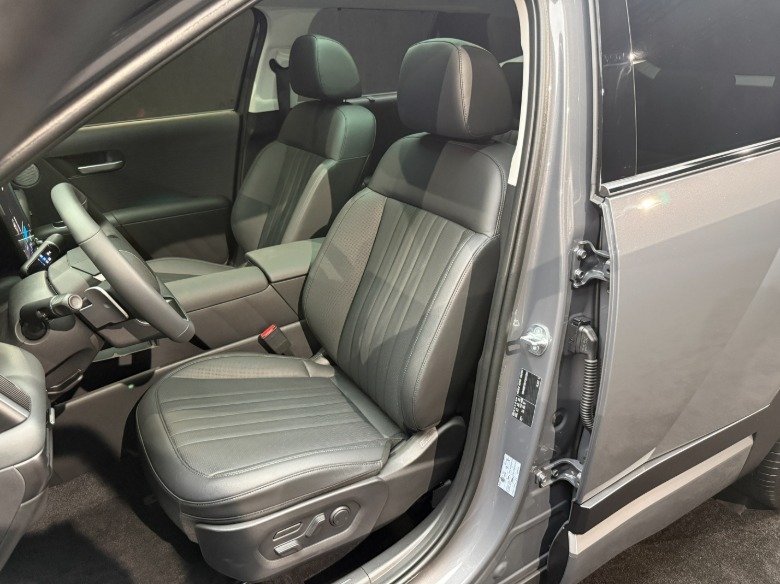 2027 Hyundai Tucson 1.6 HTRAC front seats