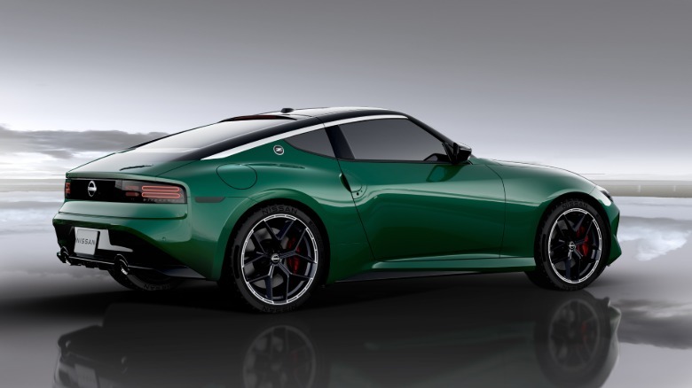 rear 3/4 view of a green 2027 Nissan Fairlady Z