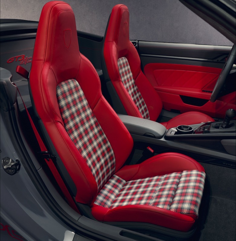 2027 Porsche 911 GT3 S/C seats