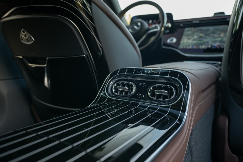 2027 Mercedes-Maybach S580 air vents