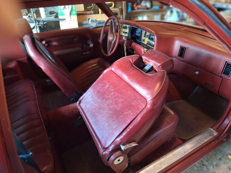 1977 AMC Pacer Wagon interior image