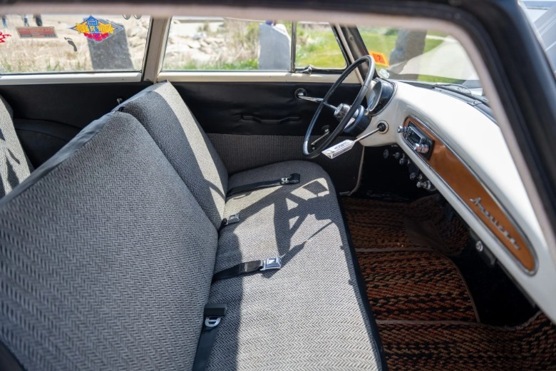 AMC Rambler American interior