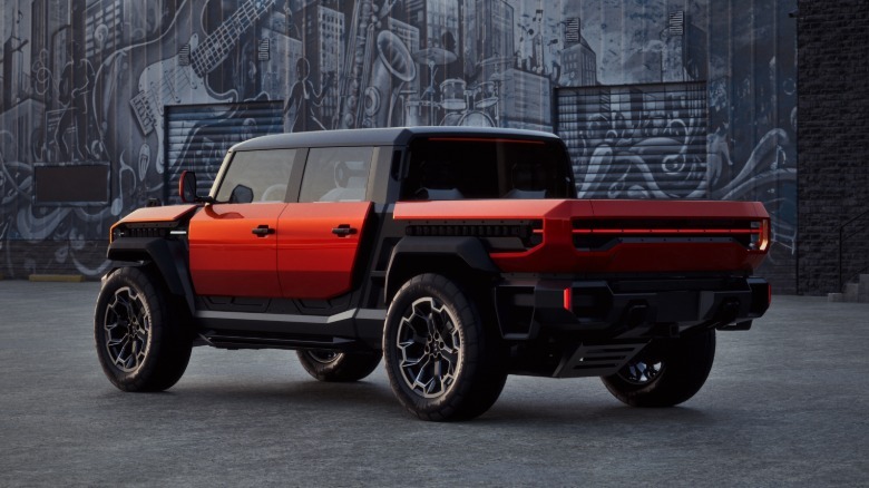 Rear 3/4 view of the GMC Hummer X pickup concept