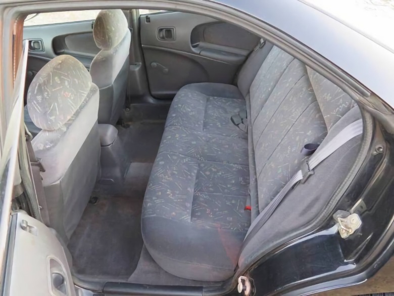 1998 Dodge Neon Highline rear seat image