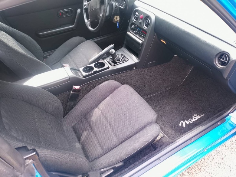 1990 Mazda MX-5 Miata Interior image