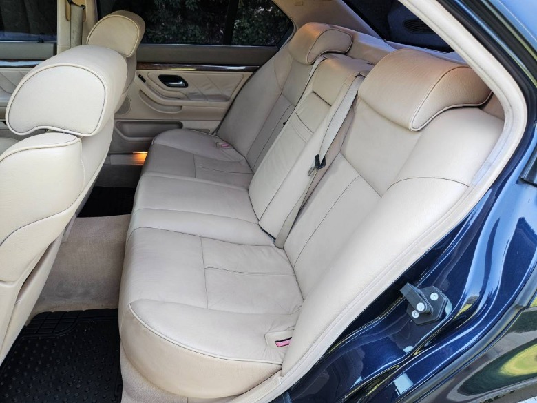 2001 BMW 740i M Sport back seat image